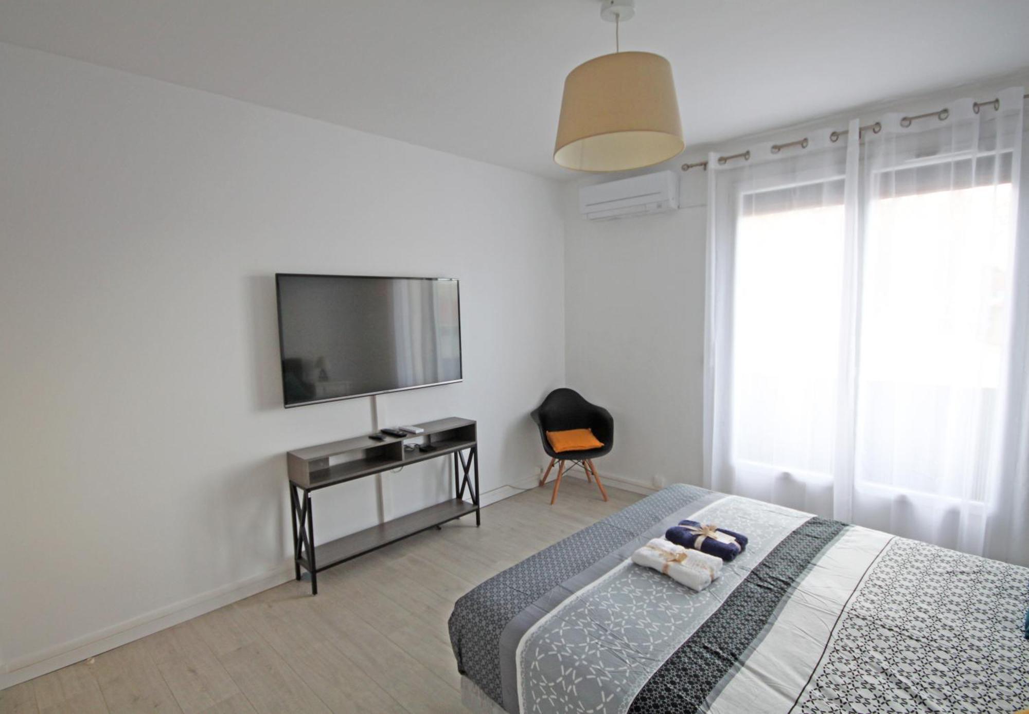 Appartement Centre Perpignan 3 Pieces 70M2 Avec Climatisation Luaran gambar